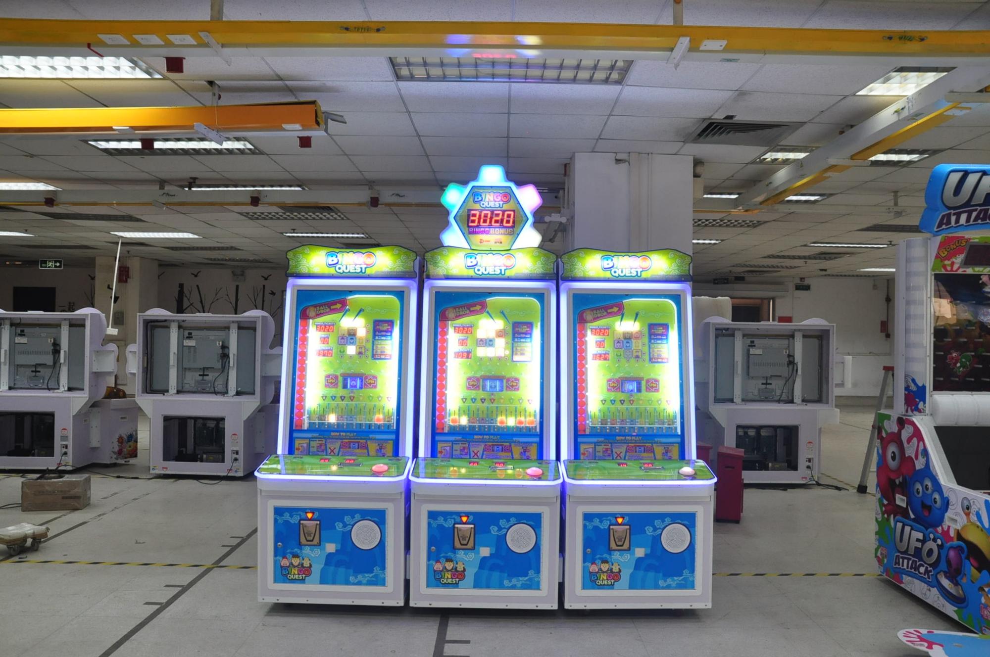 Indoor Coin Operated Arcade Bi - Arcade Quest のレビューと価格